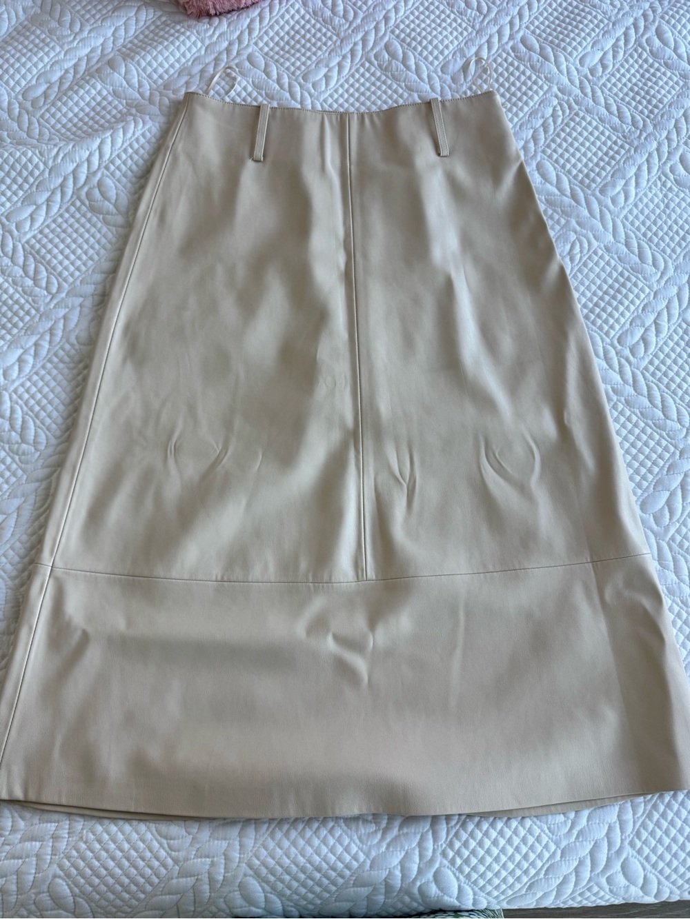 Mango Cream Faux Leather Midi Skirt with Round-Buckle Belt - Picture 3 of 6